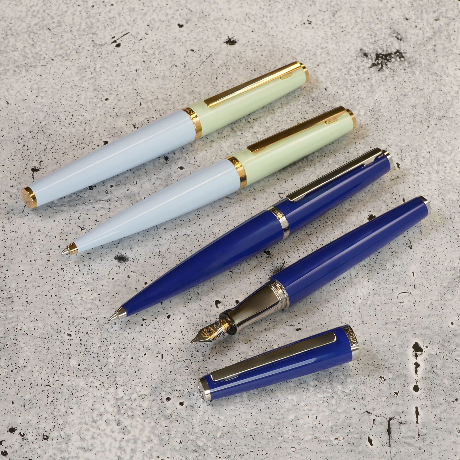 Otto Hutt Design 06 Classic Blue Fountain pen - Vulpen / Fountain